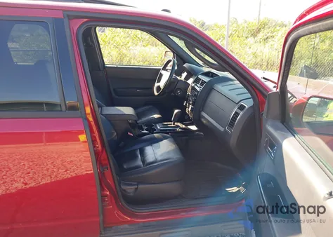 2010 Ford Escape Limited z USA, uszkodzony, nr VIN 1FMCU9EG2AKD31501